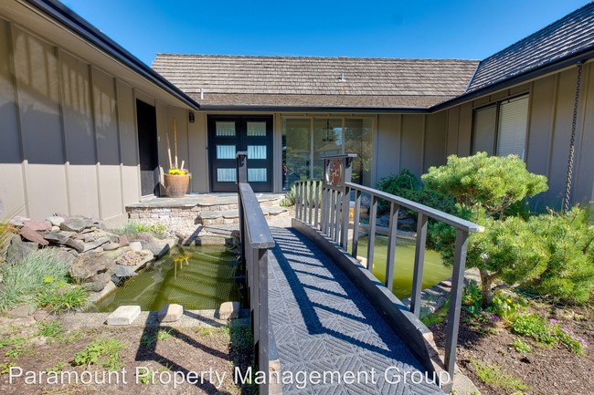 Building Photo - 7800 SE Monte Bella Pl