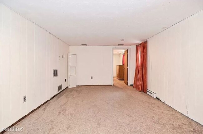 Foto del edificio - 1 br, 1 bath House - 98 boundary st
