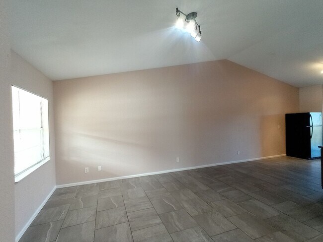 Foto del edificio - 104 Berger Ct