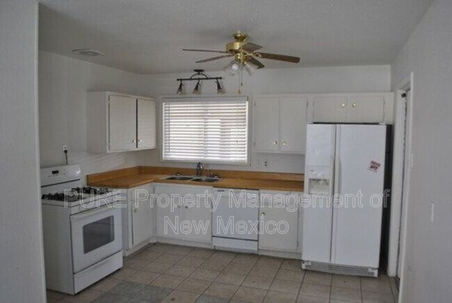 Foto del edificio - 3307 Edgecliff Dr