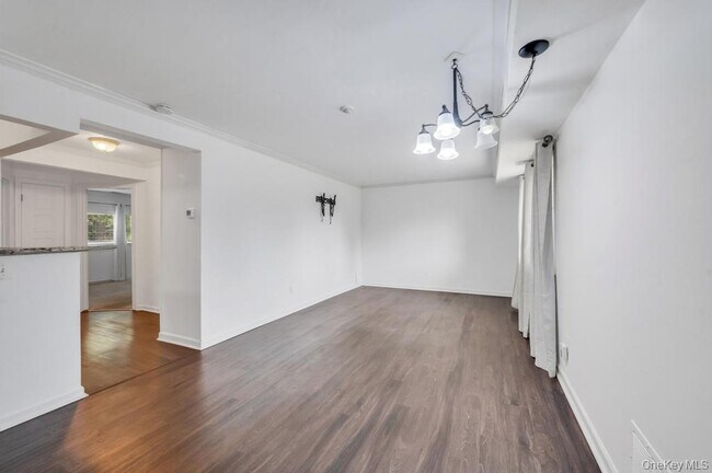 Foto del edificio - 109 Pointe Cir S
