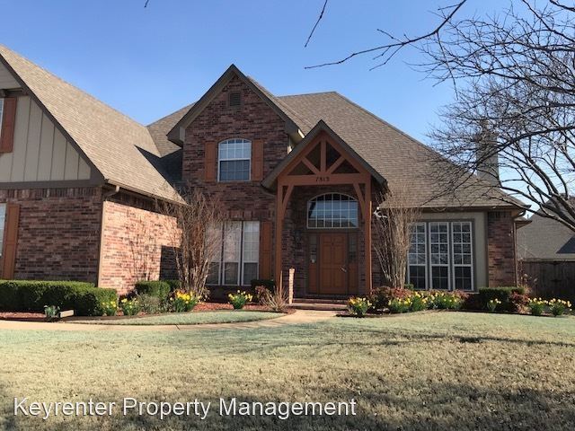 Foto principal - 4 br, 4 bath House - 7813 E Commercial Street