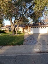 Building Photo - 1711 Soda Springs Cir