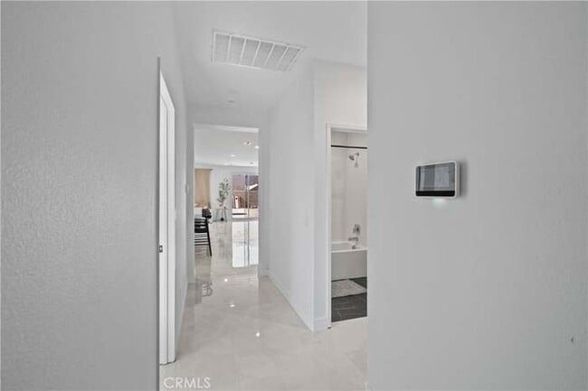 Foto del edificio - 45737 Chama Dr
