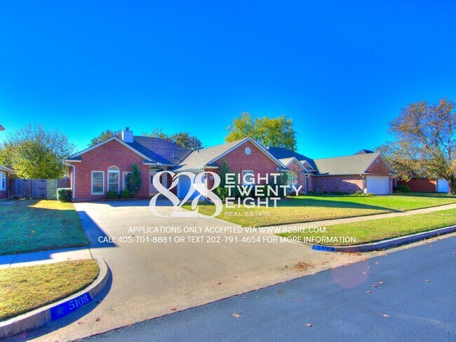 Foto del edificio - *COMING JANUARY 2026* Beautiful 3 Bed/2 Bath Single Family Home in West Norman's Cambridge Addition!