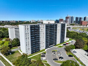 Building Photo - 20 Antrim Cres