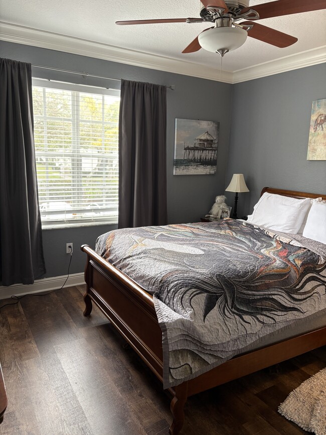 Foto del edificio - 404 Belmont Pl