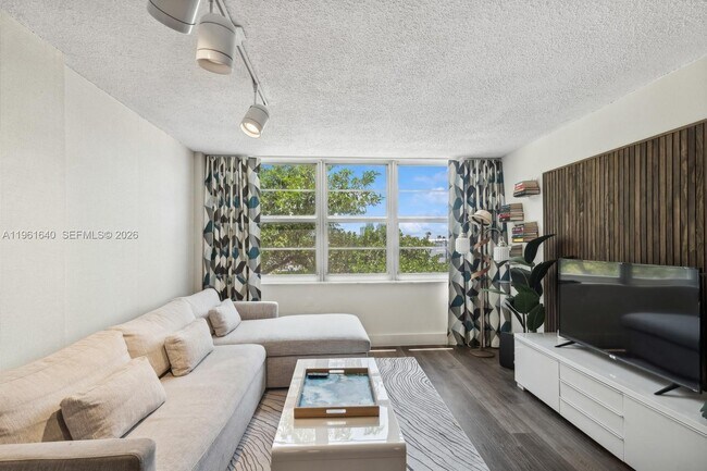 Foto del edificio - 1020 Meridian Ave