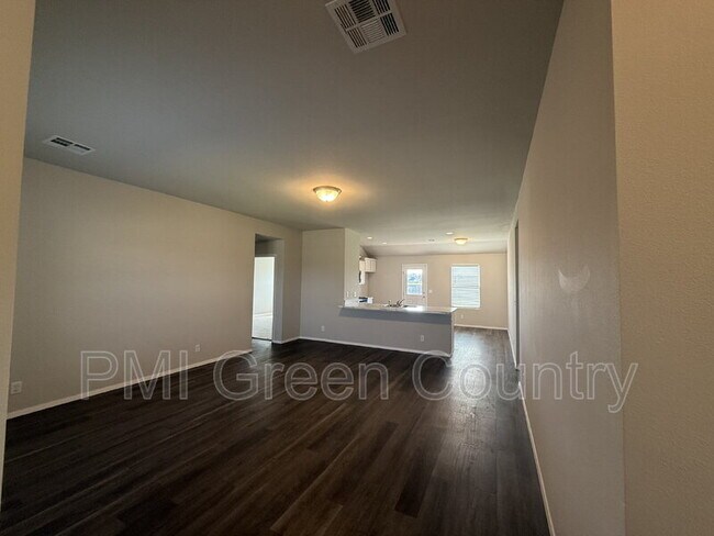 Foto del edificio - 16124 S 83rd E Ave