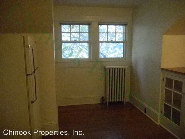 Building Photo - 1176 Mill St