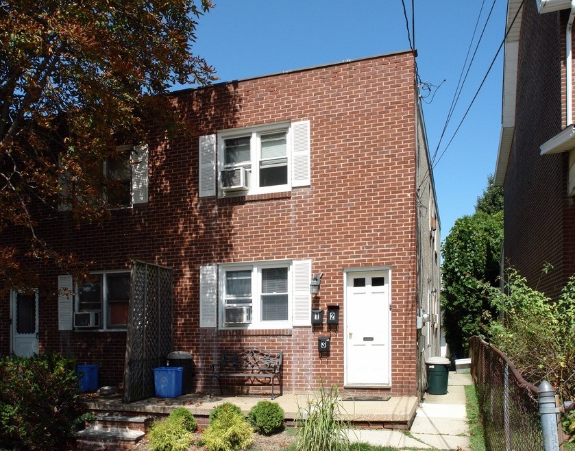 Primary Photo - Meier House Apartments