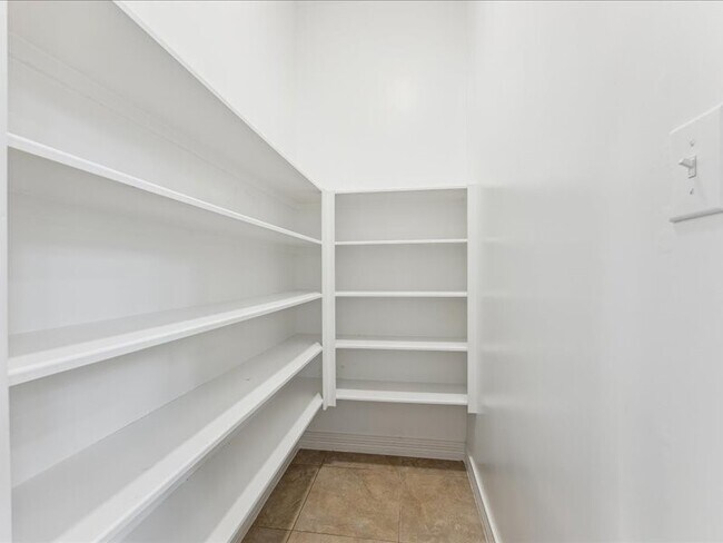 Foto del edificio - 11404 Island Manor St