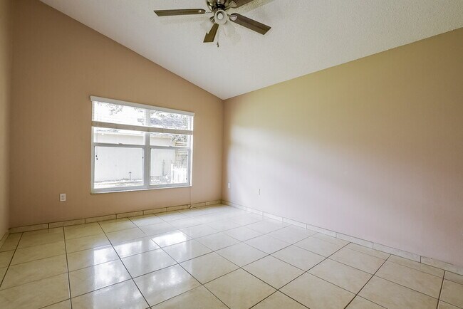 Building Photo - 3237 Harpers Ferry Ct