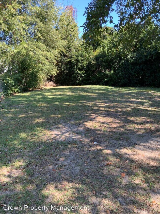 Building Photo - 4 br, 2 bath House - 201 Oak Ridge Lane