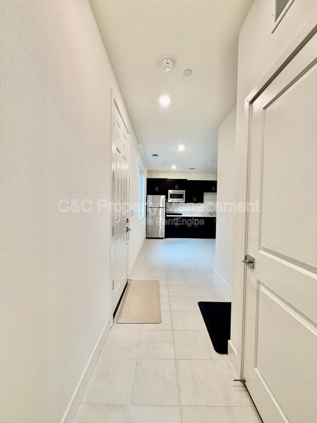 Foto del edificio - 5125 Maniago Wy