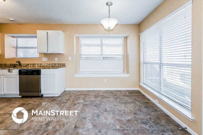 Foto del edificio - 6110 Sasaki Way