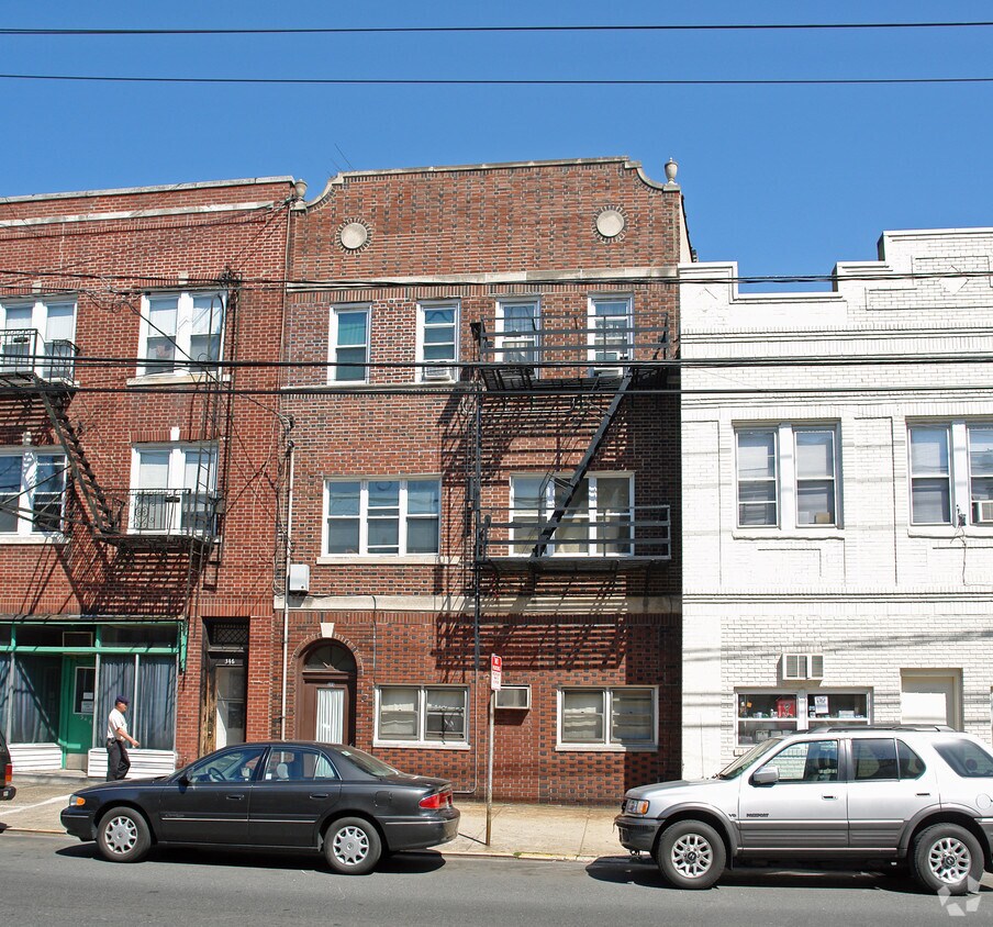 Building Photo - 344 Palisade Ave