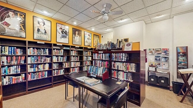 Foto del edificio - 3550 N Lake Shore Dr