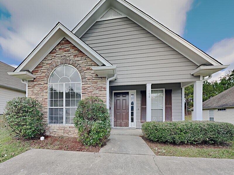 Primary Photo - 448 Camden Cove Cir