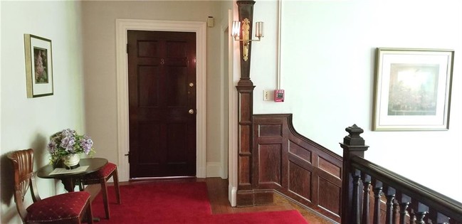 Foto del edificio - 221 Hope St