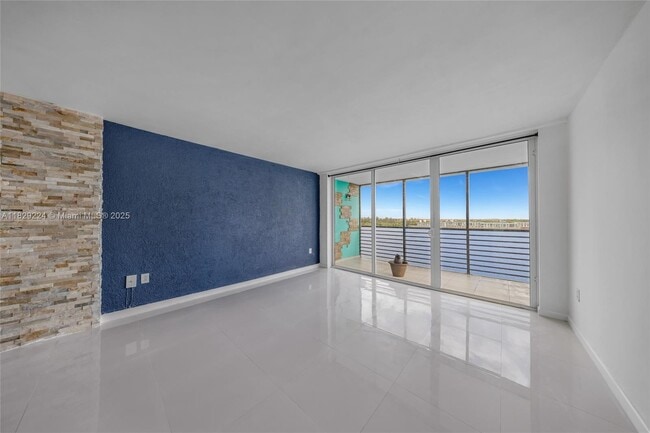 Foto del edificio - 1175 NE Miami Gardens Dr