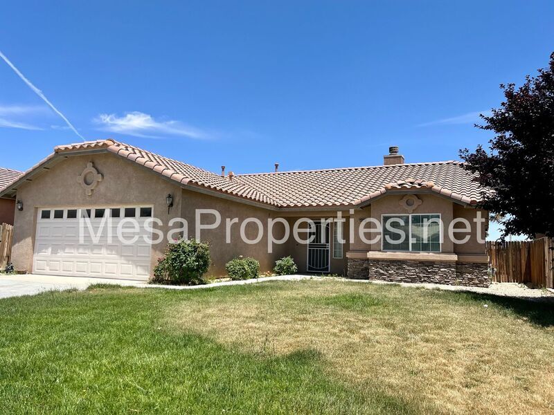 Foto principal - 13239 Butte Ave