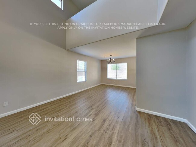 Foto del edificio - 3274 E Bonanza Rd