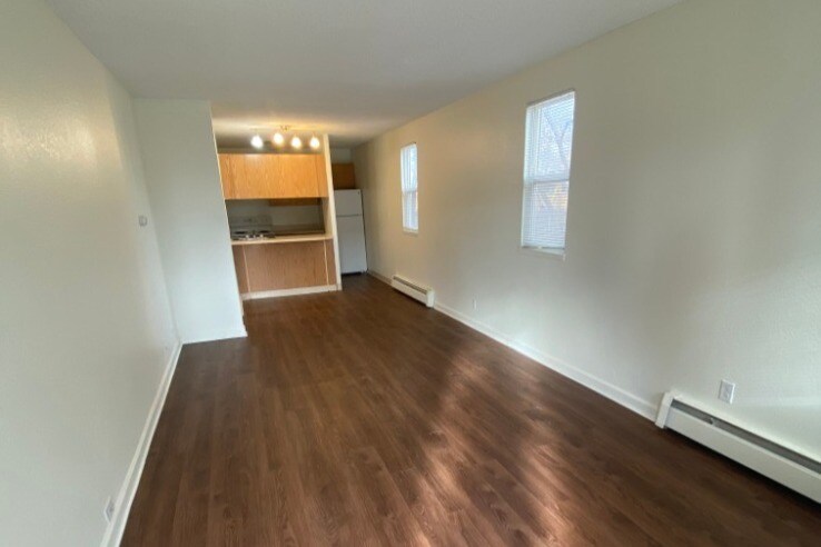 Sala de estar - 7545 Bradburn Blvd