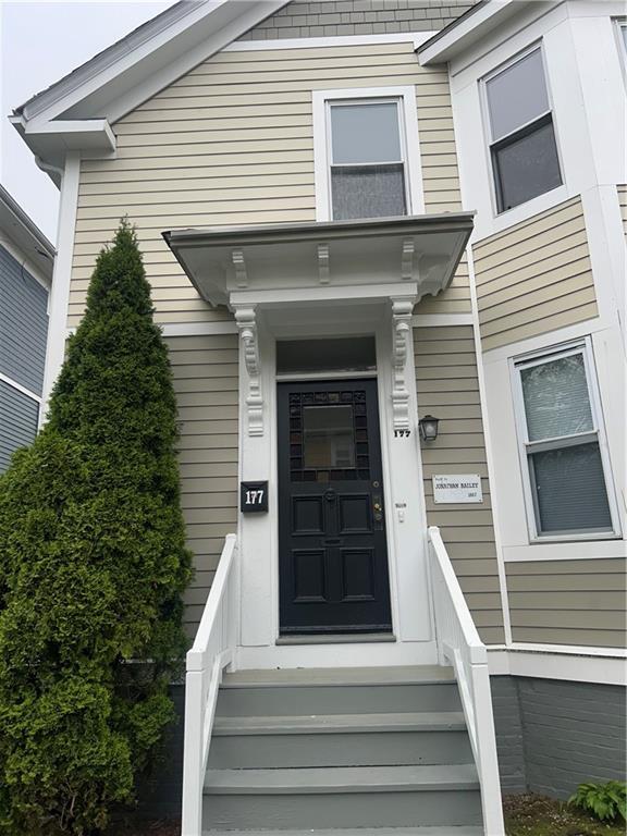 Building Photo - 179 Ivy St