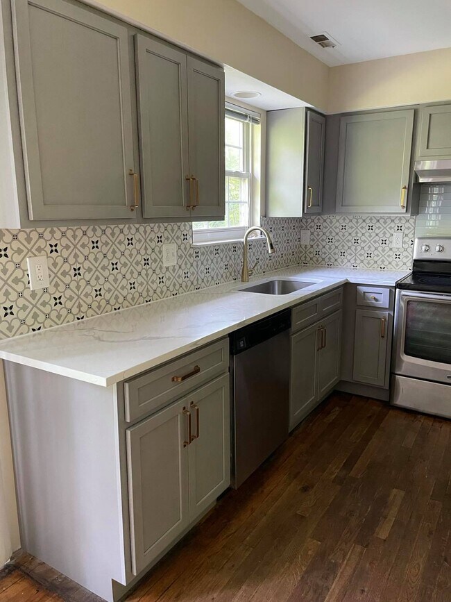 cocina renovada - 7413 Columbia Ave