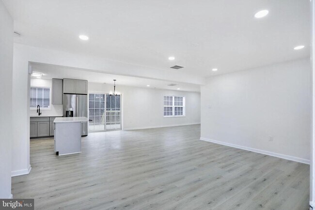 Foto del edificio - 35355 Hamlin School Ln