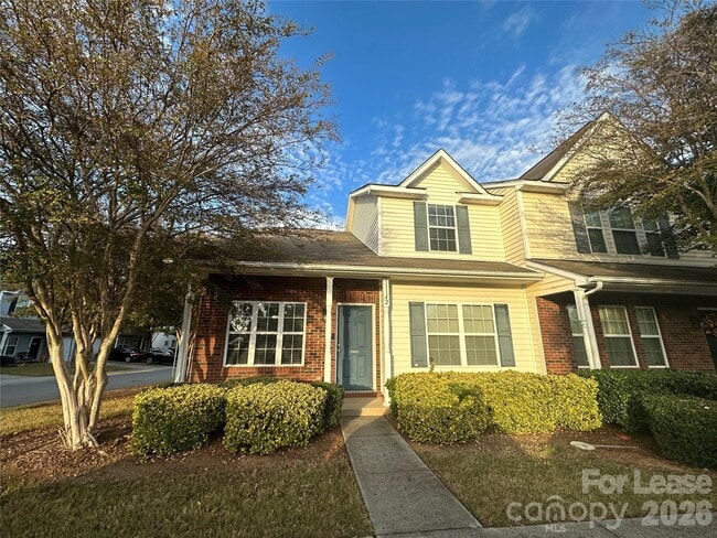 Building Photo - 11142 Derryrush Ave