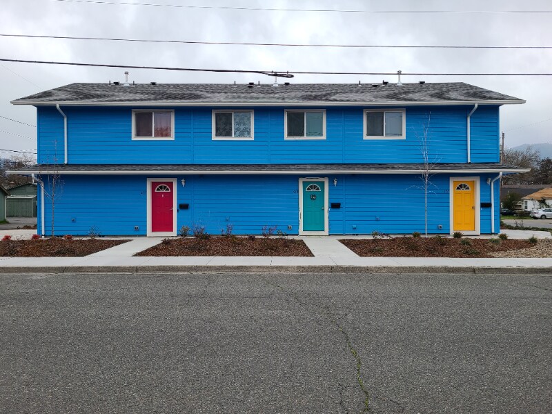 Foto principal - 657 SE 8th St