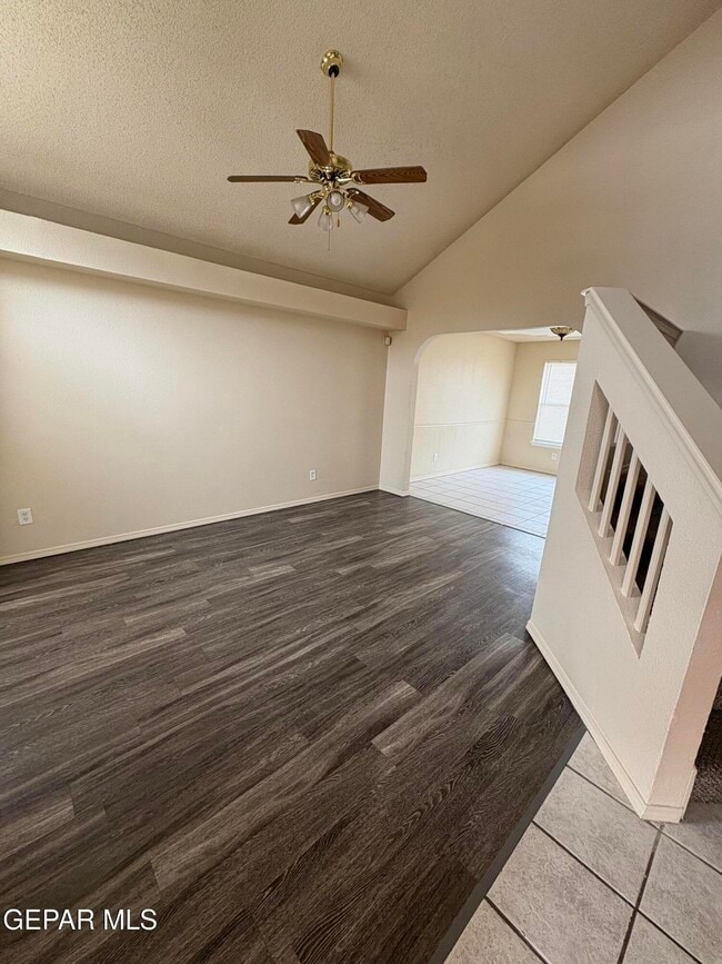 Building Photo - 12625 Tierra Tigre Ave