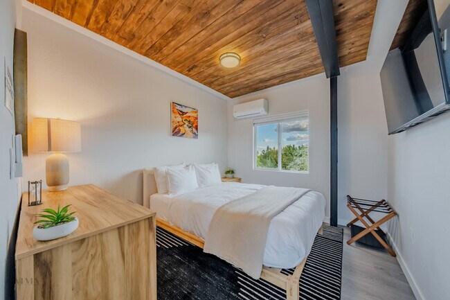 Foto del edificio - 736 W Rider Dr