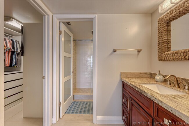 Building Photo - 3900 Galt Ocean Dr