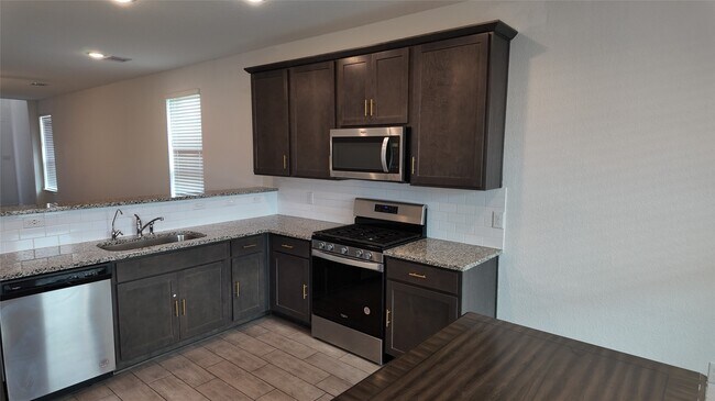 Foto del edificio - 23011 Bright Lgt Ln