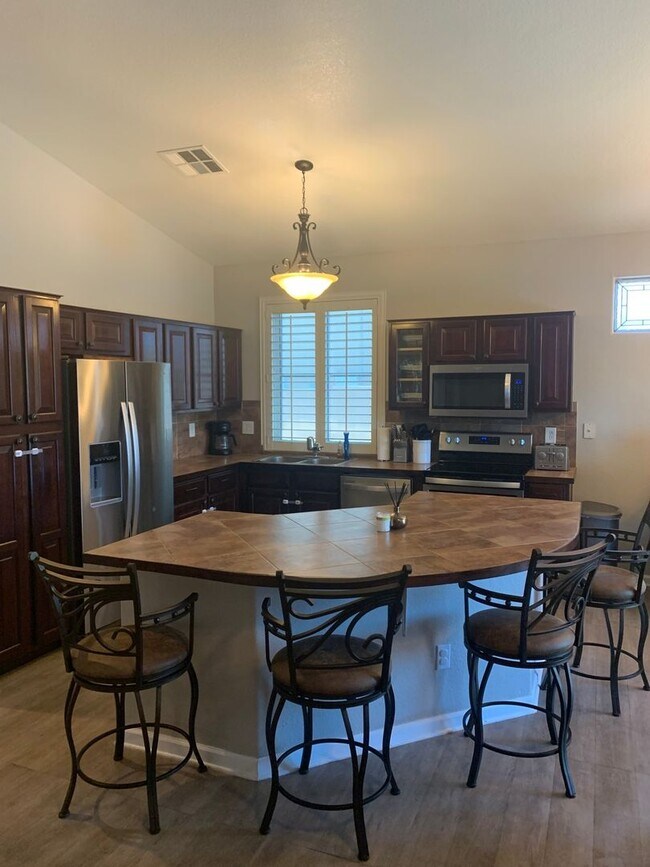 Building Photo - 3 Bedroom Single Family Home in Mesa