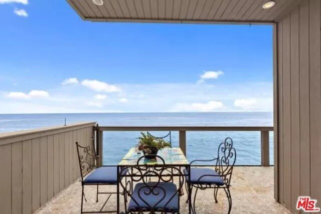 Foto del edificio - 26170 Pacific Coast Hwy