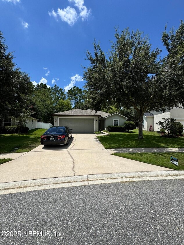 Primary Photo - 562 S Aberdeenshire Dr