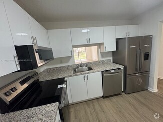 Building Photo - 1810 N Lauderdale Ave