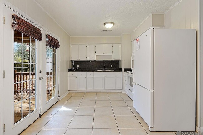 Foto del edificio - 1878 Denver Dr