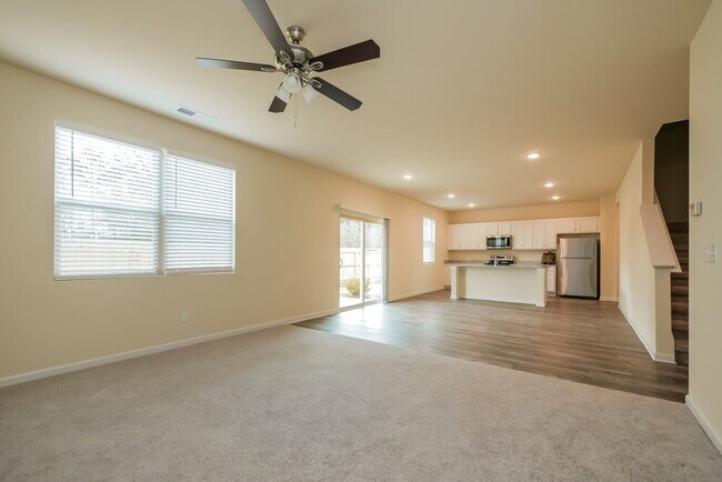 Building Photo - 367 Hamilton Pointe Dr