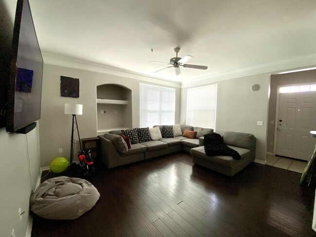 Foto del edificio - 3432 Westchester Square Blvd