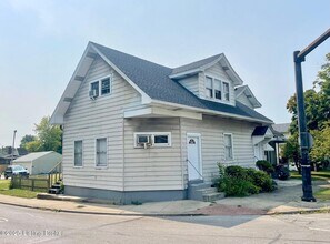 Building Photo - 2032 Culbertson Ave