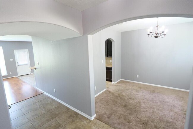 Foto del edificio - 4934 Hackamore Brook Ct