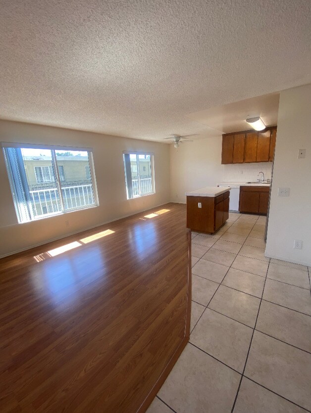 Foto principal - 1066 Coronado Avenue