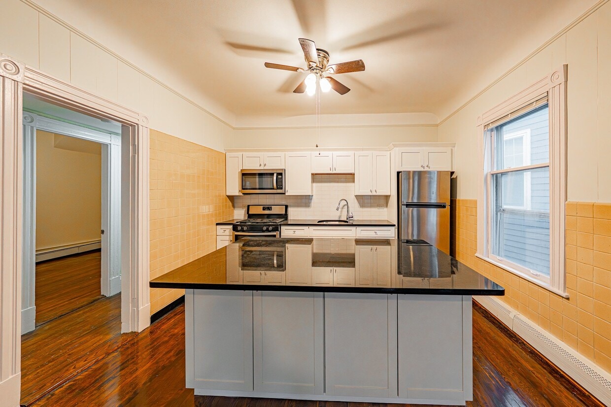 Photo - 118 White St (Boston, MA)