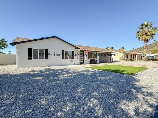 Building Photo - 13220 N 14th Ave