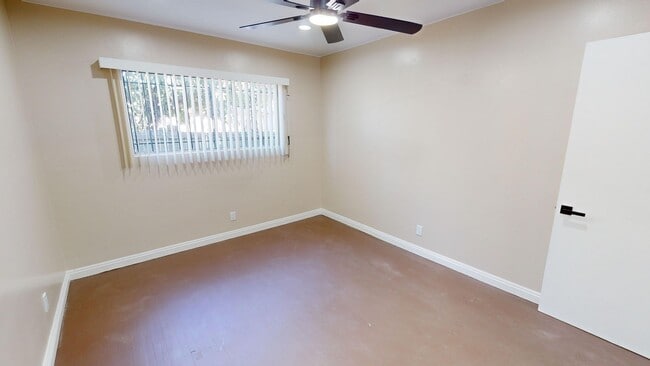 Interior Photo - Ditman